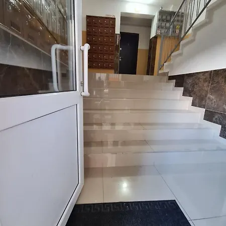 Apartament The Metro Cozy *